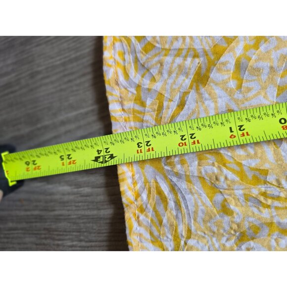 Sag Harbor Petite Womens Button-Up Shirt Size PL Yellow & White Floral Print - Picture 6 of 7